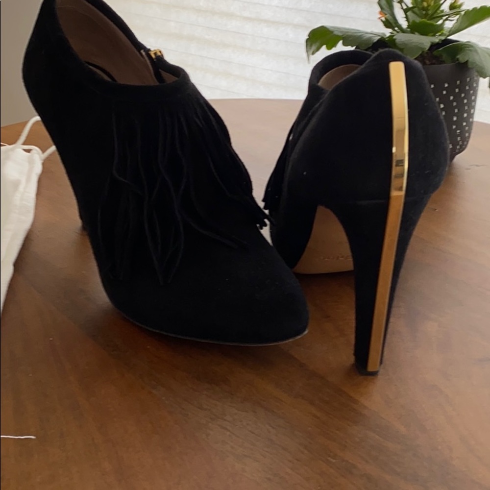 Chloe ankle pumps with fringe